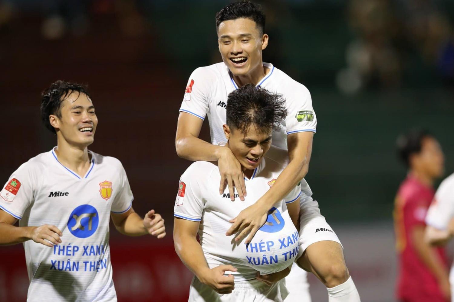 VIDEO bàn thắng Khánh Hòa vs Nam Định: 2-3 (Vòng 2 V.League 2023/24)