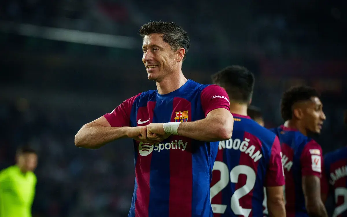 VIDEO bàn thắng Barcelona vs Alaves: 2-1 (Vòng 13 La Liga 2023/24)