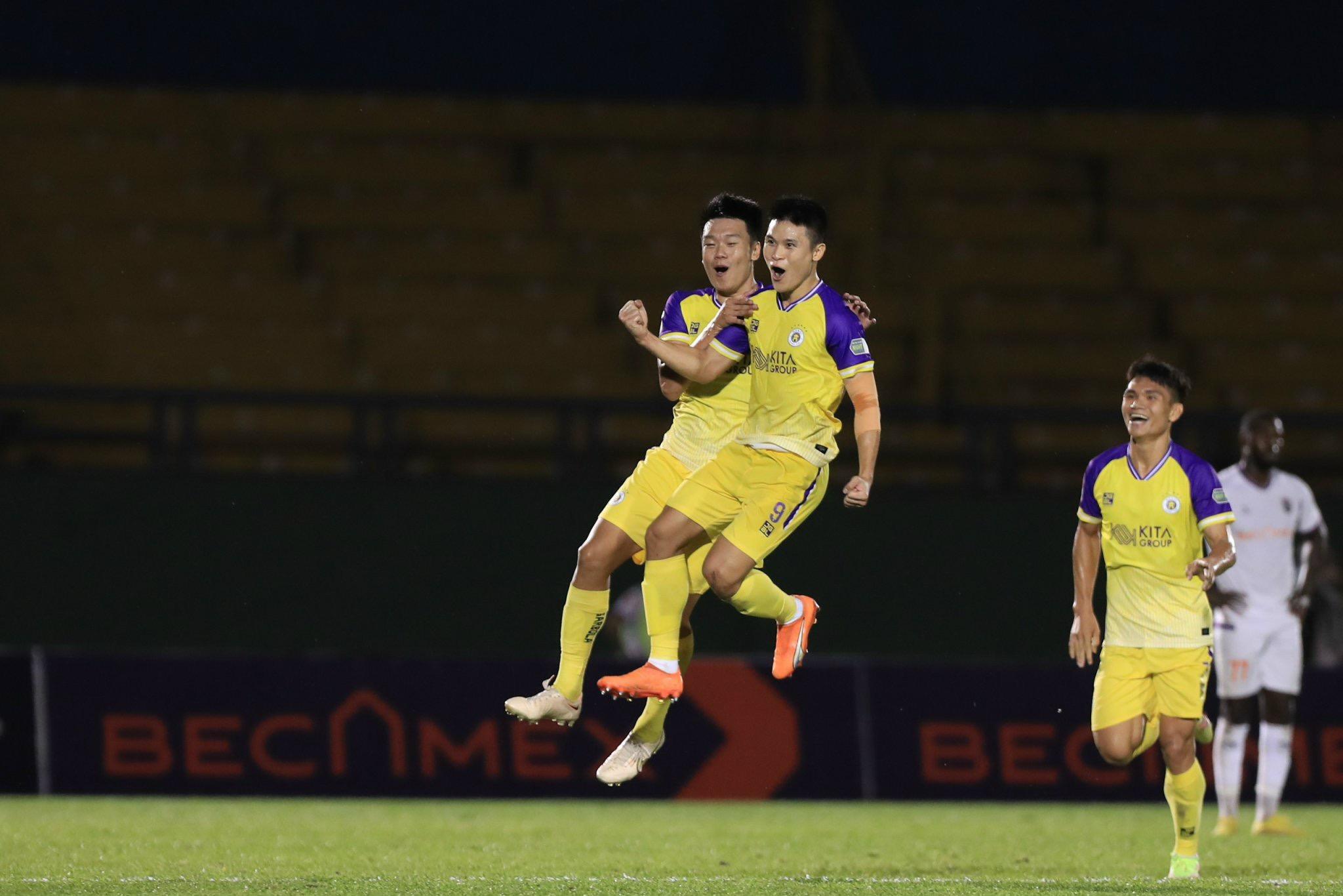 VIDEO bàn thắng B.Bình Dương vs Hà Nội: 0-1 (Đấu bù Vòng 1 V.League 2023/24)