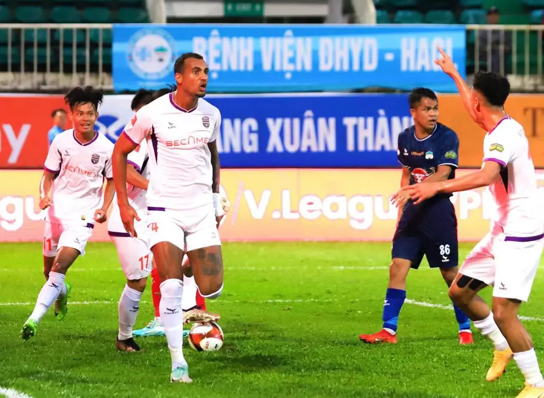 VIDEO bàn thắng HAGL vs B.Bình Dương: 1-1 (Vòng 4 V.League 2023/24)