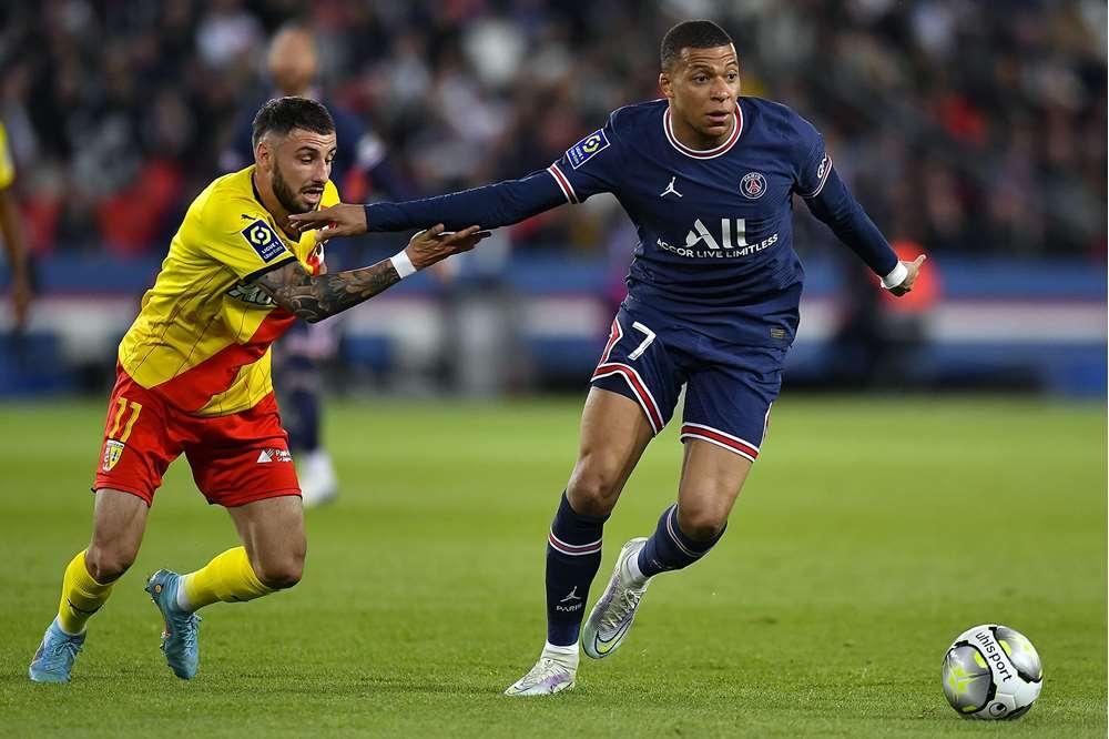 VIDEO bàn thắng Lens vs PSG: 0-2 (Vòng 18 Ligue 1 mùa giải 2023/24)