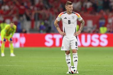 ‘Thần tài’ Kroos làm được điều hiếm thấy trong 741 giây