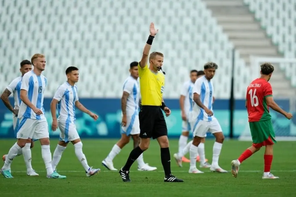 BẢN TIN SÁNG 25/7: Olympic Argentina bị trộm