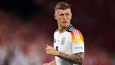 BẢN TIN: ‘Toni Kroos có mắt sau gáy’